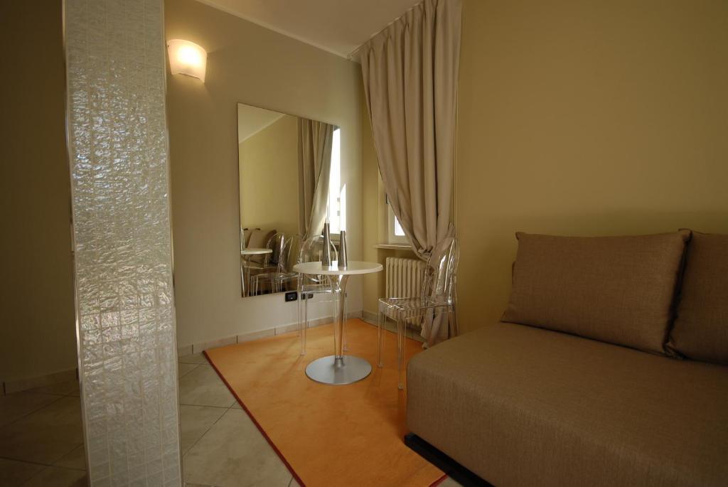 Relais Corte Bergamini Песк'єра-дель-Гарда Номер фото